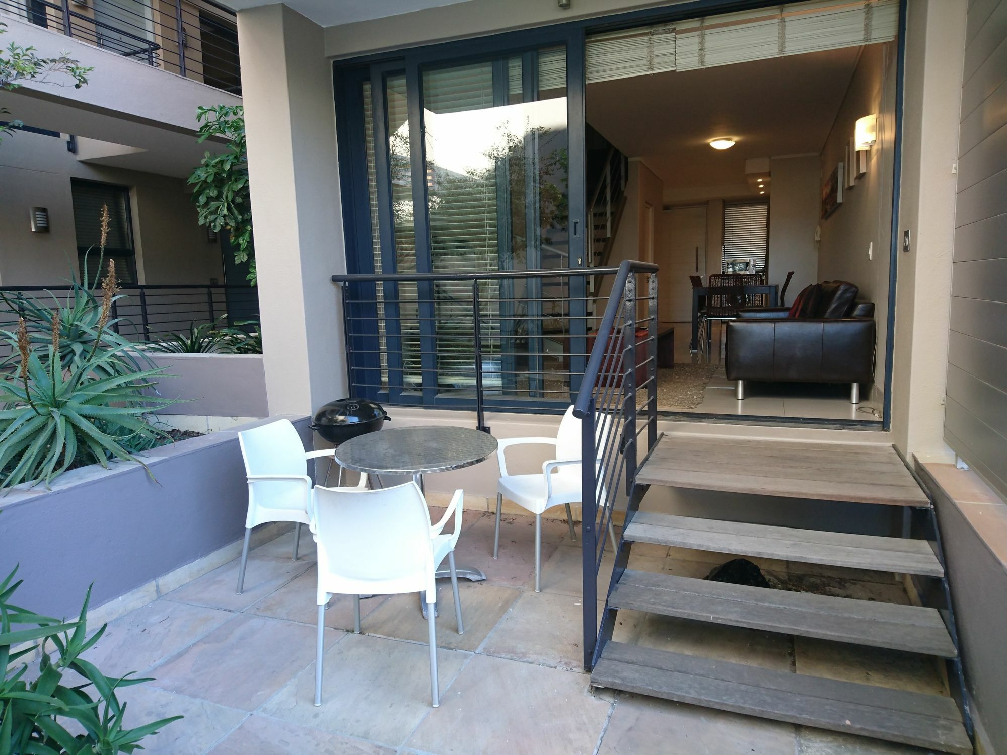 Appartement Adderley Terraces J10 By Ctha à Le Cap Extérieur photo